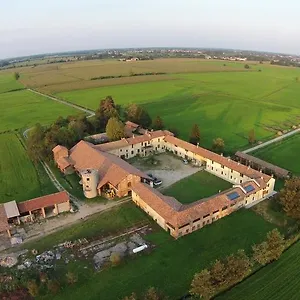 Country house Cascina Mora, Pavia